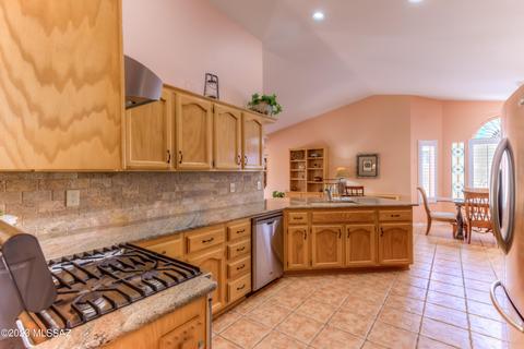 64288 E Round Robin Ln, Saddlebrooke, AZ 85739 photo 8