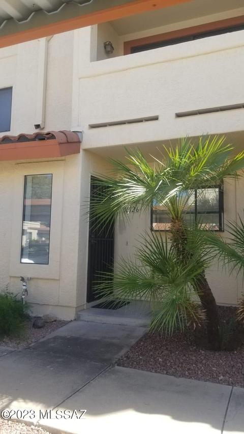 10126 E Arizmo St, Tucson, AZ 85748