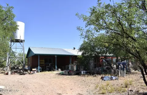 16005 W Mccloud Dr, Arivaca, AZ 85601