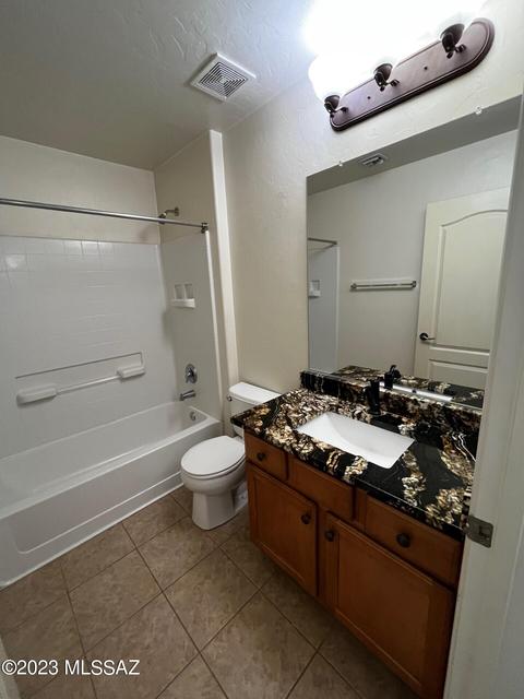 6586 E Splendid Ln, Tucson, AZ 85756 photo 12
