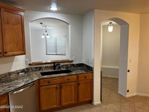6586 E Splendid Ln, Tucson, AZ 85756 photo 6