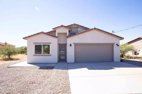 1846 Isabel Ct, Rio Rico, AZ 85648