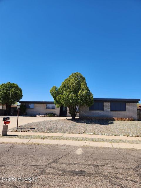 9641 E 42nd St, Tucson, AZ 85730