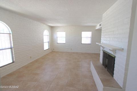 5902 E Ryan Pl, Tucson, AZ 85712 photo 4