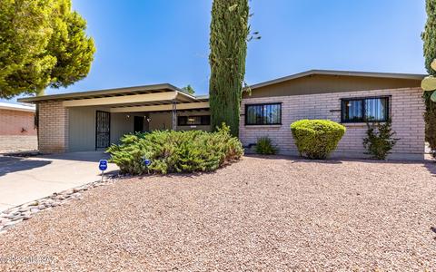 1833 S Oak Park Dr, Tucson, AZ 85710