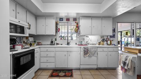 1829 E Aloha Loop, Nogales, AZ 85621 photo 5