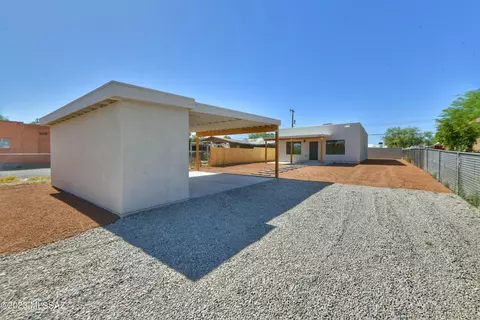 135 W 26th St, Tucson, AZ 85713