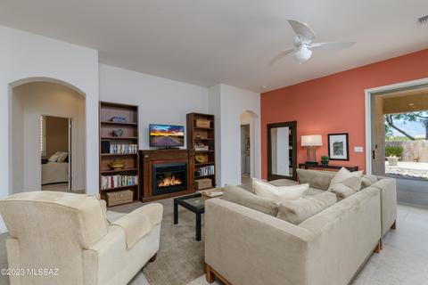 12878 N Westminster Dr, Tucson, AZ 85755