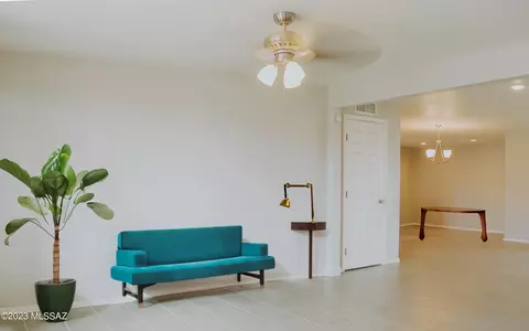 9520 E 33rd St, Tucson, AZ 85748 photo 3