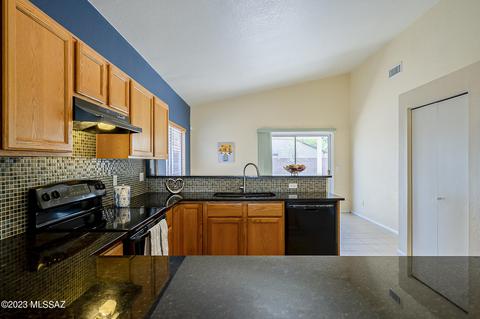 9198 E Muleshoe St, Tucson, AZ 85747 photo 12