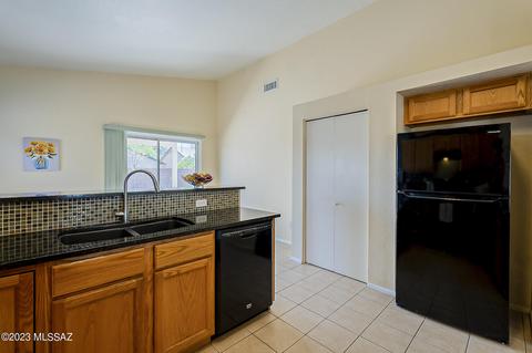 9198 E Muleshoe St, Tucson, AZ 85747 photo 14
