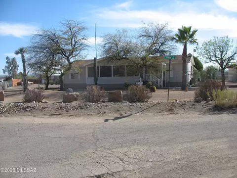 6541 W Emjay Ave, Tucson, AZ 85735