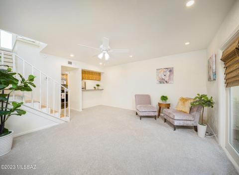 1600 N Wilmot Rd #305, Tucson, AZ 85712
