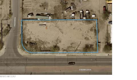 972 W Silverlake Rd, Tucson, AZ 85713