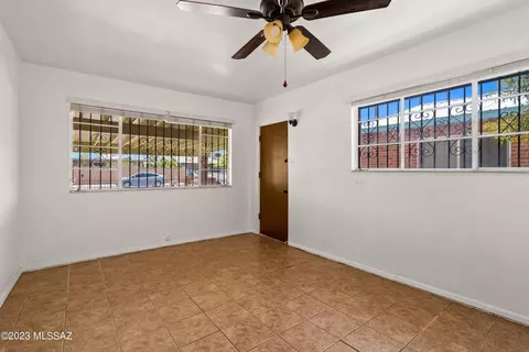 2425 E 19th St, Tucson, AZ 85719 photo 11