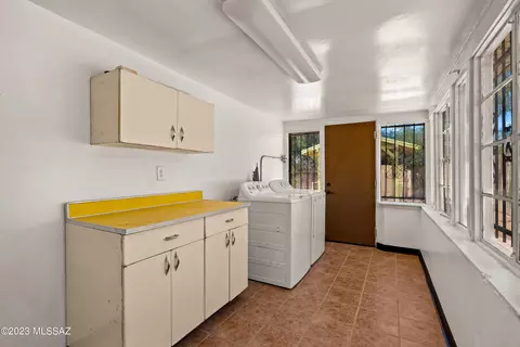 2425 E 19th St, Tucson, AZ 85719 photo 20