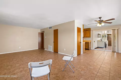 2425 E 19th St, Tucson, AZ 85719 photo 7