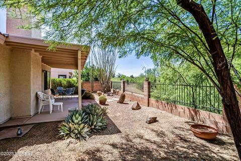 10319 N Fair Desert Dr, Tucson, AZ 85737