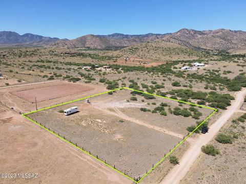 W Newland Street, Pearce, AZ 85625