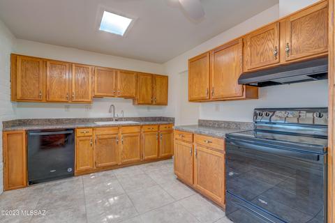 8109 Eli St, Tucson, AZ 85710 photo 7