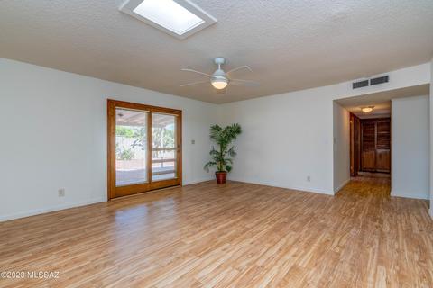 8109 Eli St, Tucson, AZ 85710 photo 6