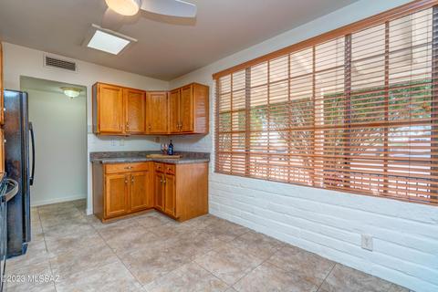 8109 Eli St, Tucson, AZ 85710 photo 9