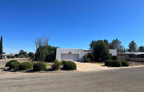 1018 E Irene St, Pearce, AZ 85625