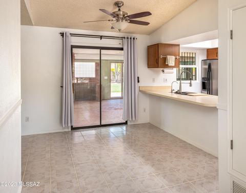 6872 N De Chelly Loop, Tucson, AZ 85741 photo 6