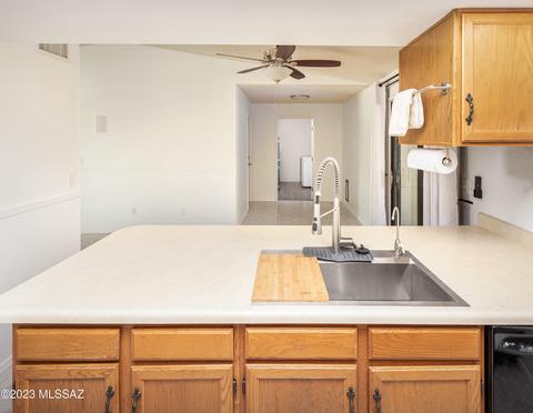 6872 N De Chelly Loop, Tucson, AZ 85741 photo 9