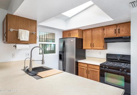 6872 N De Chelly Loop, Tucson, AZ 85741 photo 8