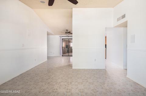 6872 N De Chelly Loop, Tucson, AZ 85741 photo 5