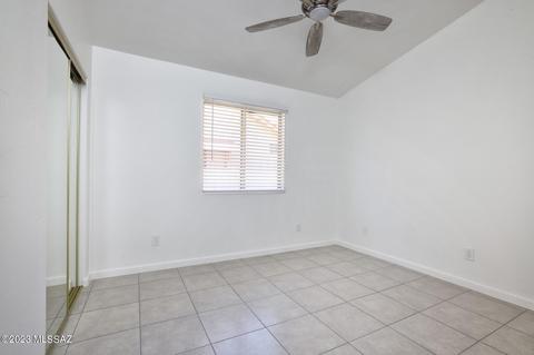 9478 E Pale Blue Topaz Ln, Tucson, AZ 85747 photo 25