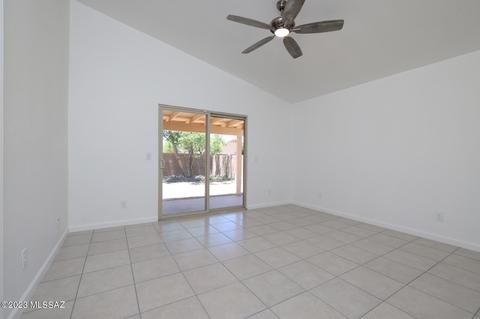 9478 E Pale Blue Topaz Ln, Tucson, AZ 85747 photo 22
