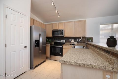 9478 E Pale Blue Topaz Ln, Tucson, AZ 85747 photo 9