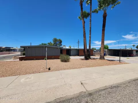 948 S Elmerita Ave, Tucson, AZ 85710