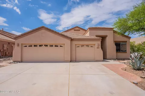 13825 N Heritage Canyon Dr, Marana, AZ 85658