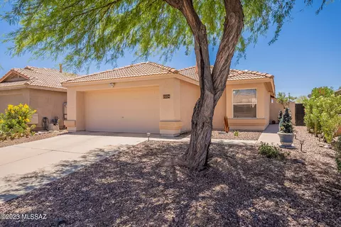 2324 E Mortar Pestle Dr, Oro Valley, AZ 85755