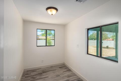 6241 E 28th St, Tucson, AZ 85711 photo 12