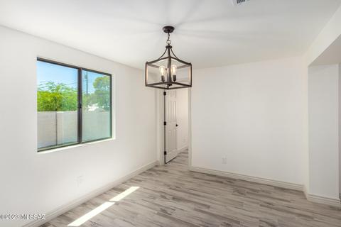 6241 E 28th St, Tucson, AZ 85711 photo 11