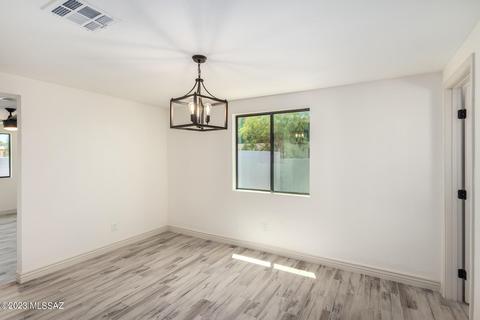6241 E 28th St, Tucson, AZ 85711 photo 10