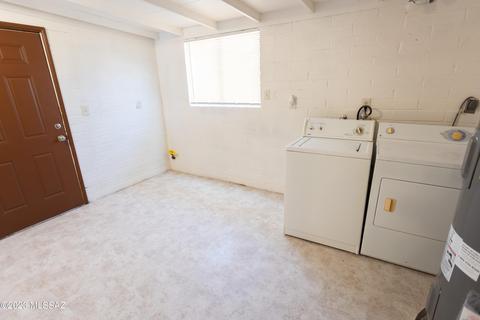 105 E 1st St, Mammoth, AZ 85618 photo 14