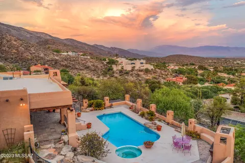7035 N Mission Hill Ln, Tucson, AZ 85718
