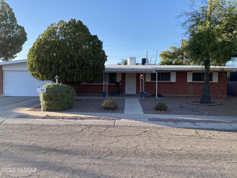 8751 E Appomattox St, Tucson, AZ 85710