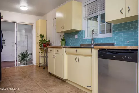 718 E Knox Dr, Tucson, AZ 85719 photo 16