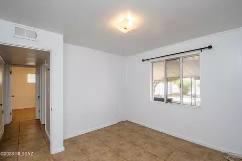 718 E Knox Dr, Tucson, AZ 85719 photo 25