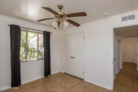 718 E Knox Dr, Tucson, AZ 85719 photo 24