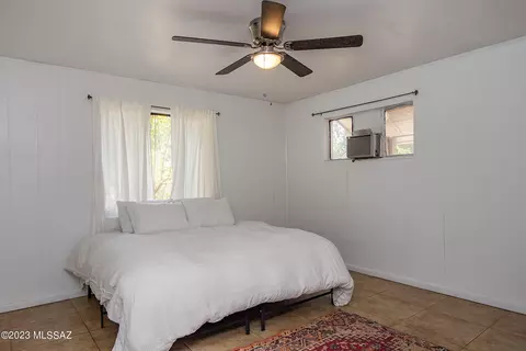 718 E Knox Dr, Tucson, AZ 85719 photo 18
