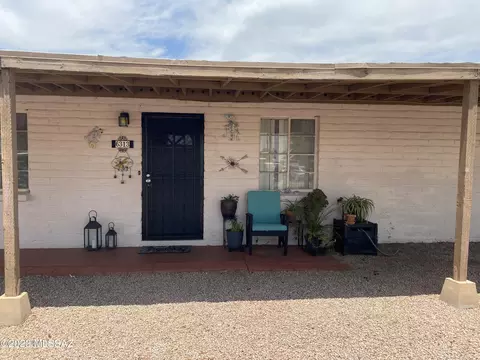 6313 E Baylor Dr, Tucson, AZ 85710 photo 3