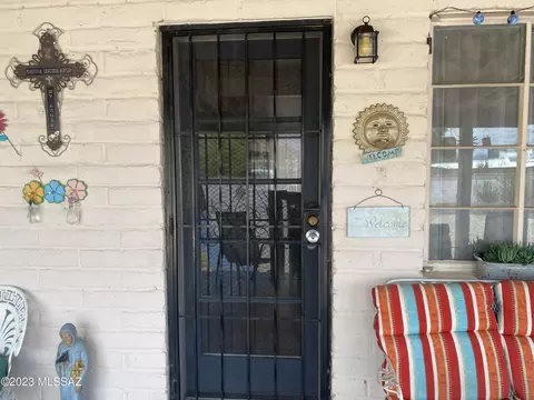 6313 E Baylor Dr, Tucson, AZ 85710 photo 4