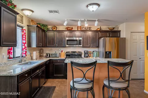 2531 E Cold Snap Pl, Vail, AZ 85641 photo 9